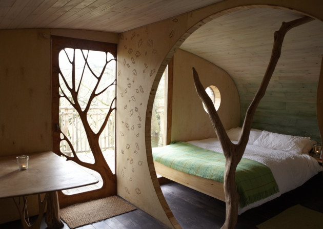 Living Room Treehouse Experiences. © Patricia Niven 2012