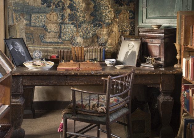 The desk in the Writing Room in the Tower at Sissinghurst Castle, Kent. ©National Trust Images/John Hammond