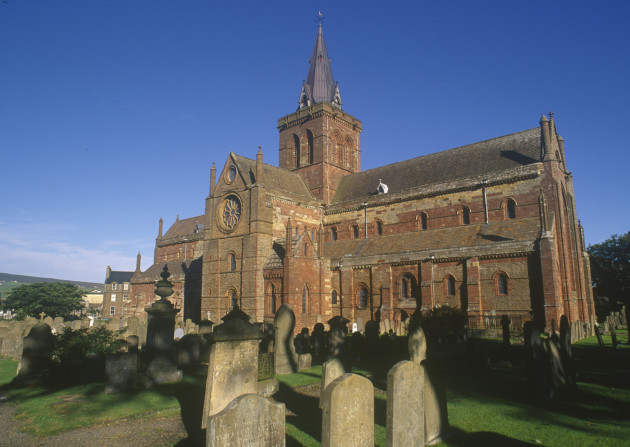St Magnus Cathedral, Orkney. © P.Tomkins/VisitScotland/Scottish Viewpoint