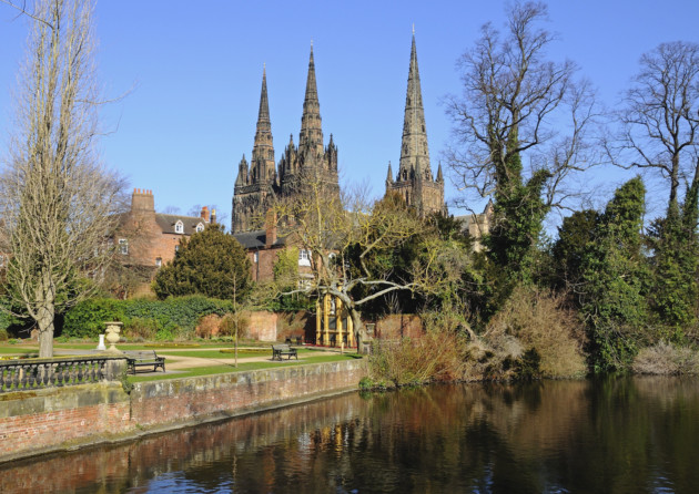 Cathedral and Remembrance Gardens, Lichfield. Photo: CaronB/ Getty Images/iStockphoto
