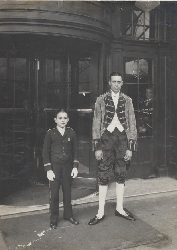 Footman and pageboy outside the Savoy. Copyright: Savoy Archives/Fairmont Hotels