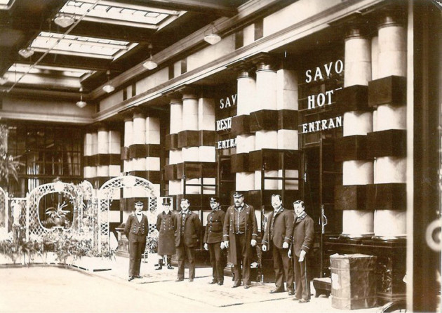 Staff outside the main entrance in 1904. Photo: Savoy Archives/Fairmont Hotels