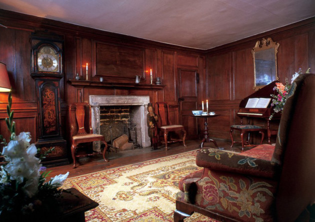 The Oak Parlour has 18th-century decor. Photo: Sulgrave Manor